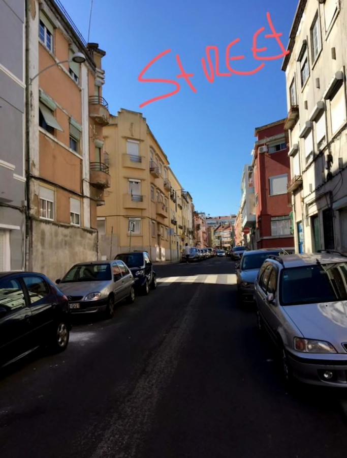 Sunny Apartment In A Typical Lisbon Neighborhood Eksteriør billede